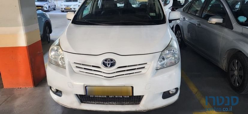 2011' Toyota Verso טויוטה ורסו photo #1