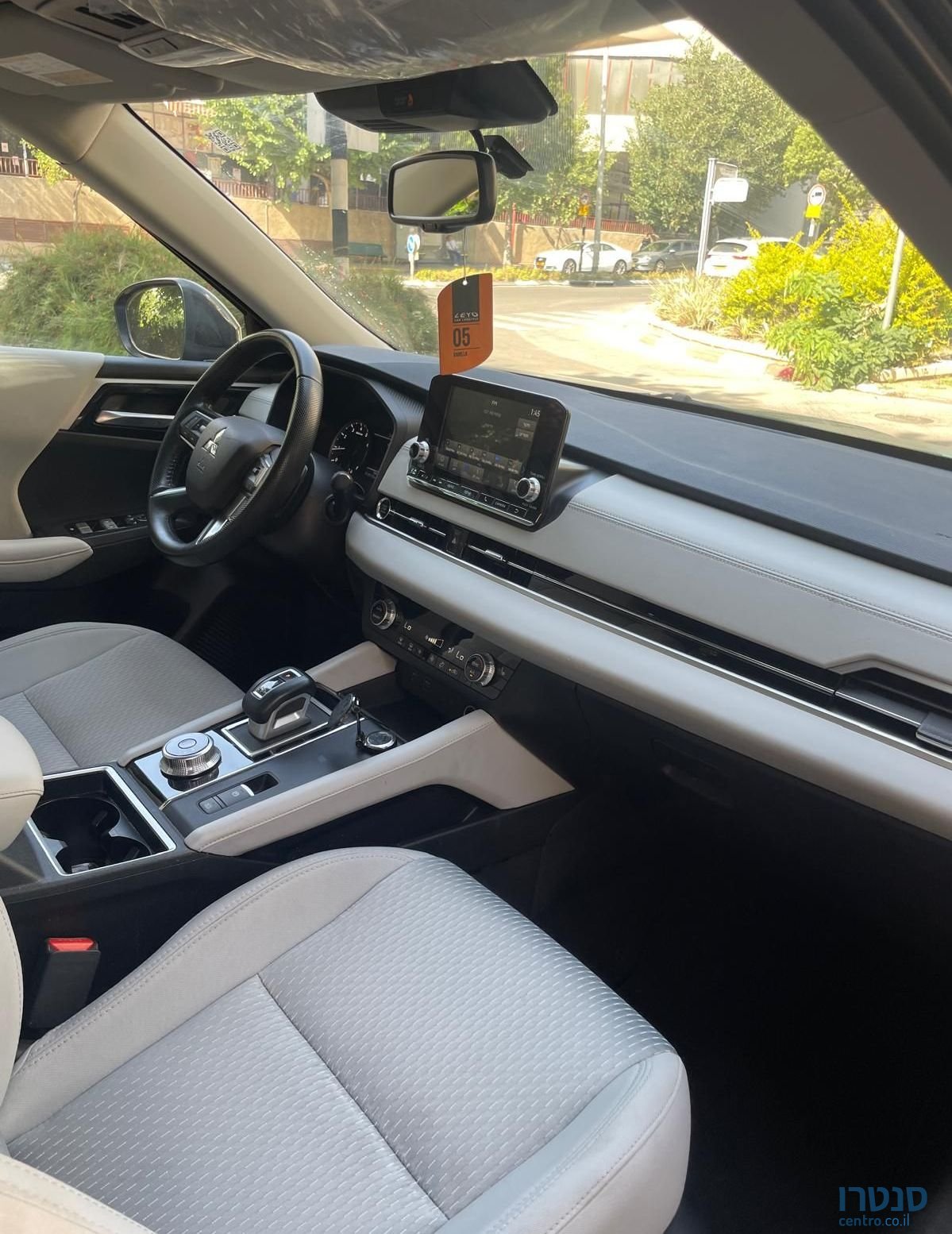 2024' Mitsubishi Outlander מיצובישי אאוטלנדר photo #2