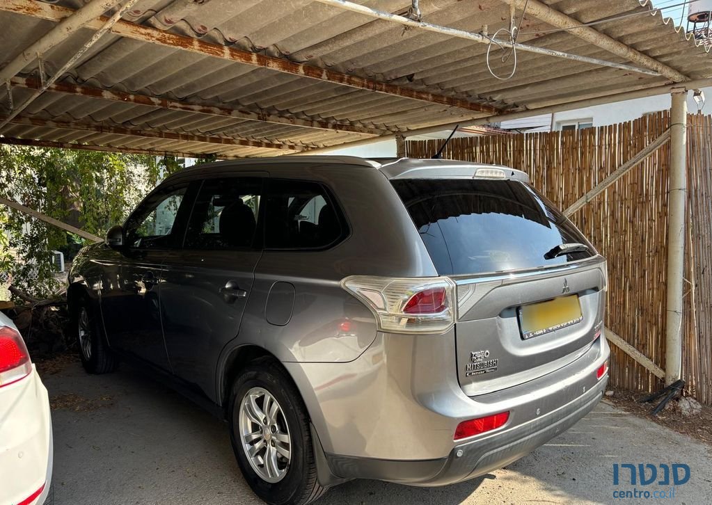 2015' Mitsubishi Outlander מיצובישי אאוטלנדר photo #3