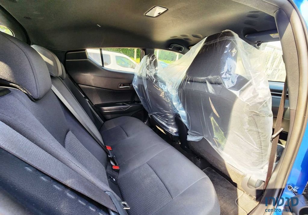 2019' Toyota C-HR טויוטה photo #4