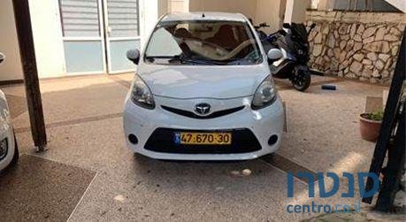 2014' Toyota Aygo טויוטה אייגו photo #3