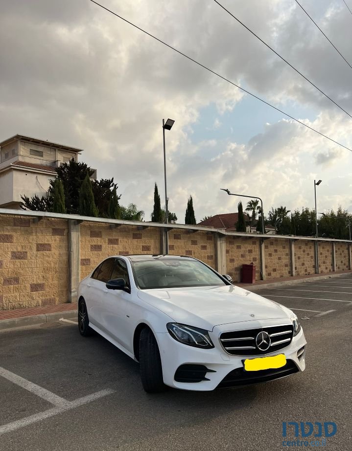 2017' Mercedes-Benz E-Class מרצדס photo #2