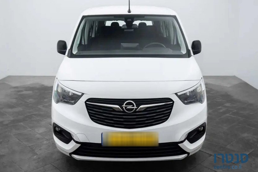 2021' Opel Combo photo #1