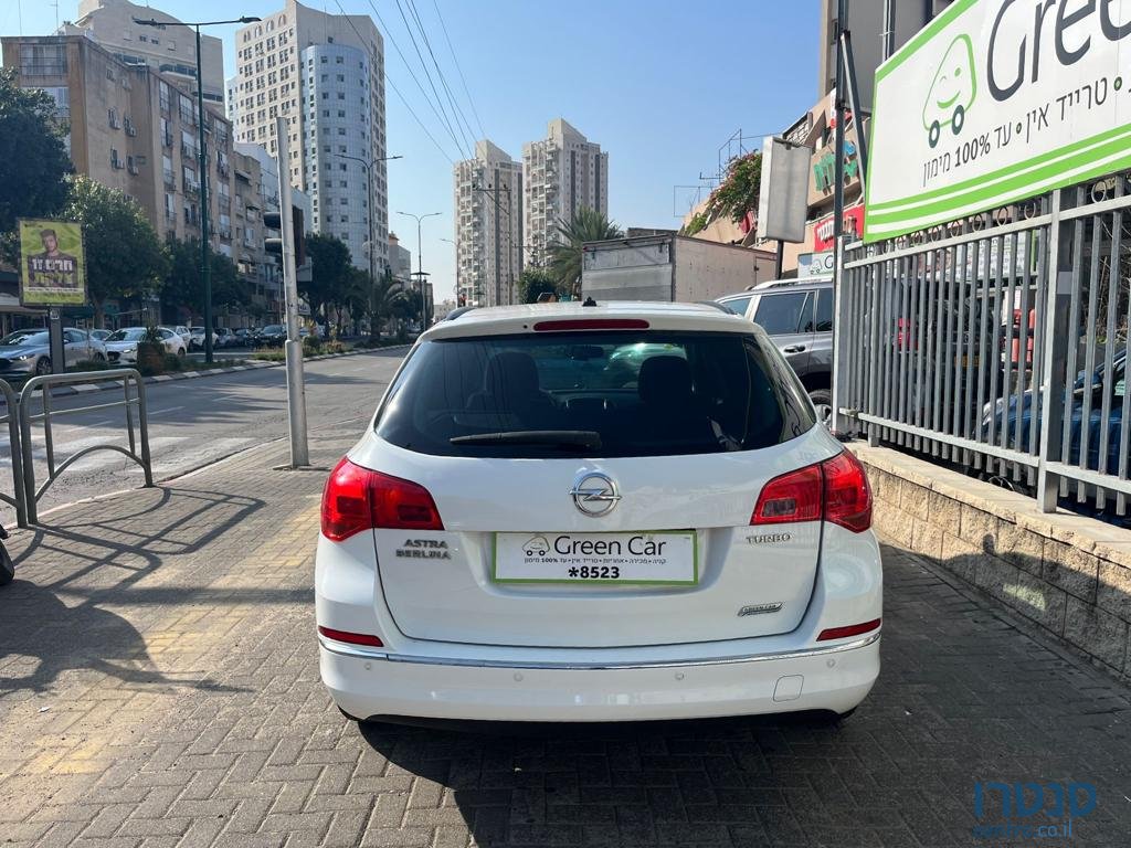 2016' Opel Astra photo #5