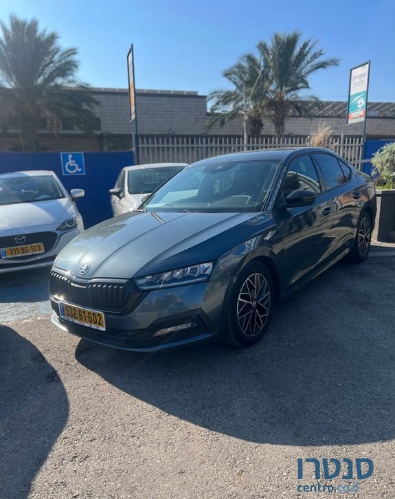 2021' Skoda Octavia סקודה אוקטביה photo #3