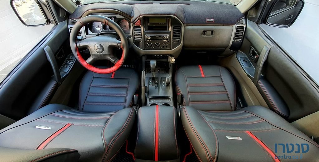 2001' Mitsubishi Pajero מיצובישי פג'רו photo #4