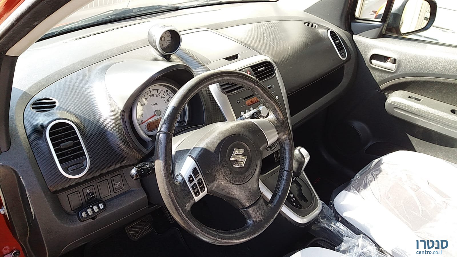 2013' Suzuki Splash photo #3