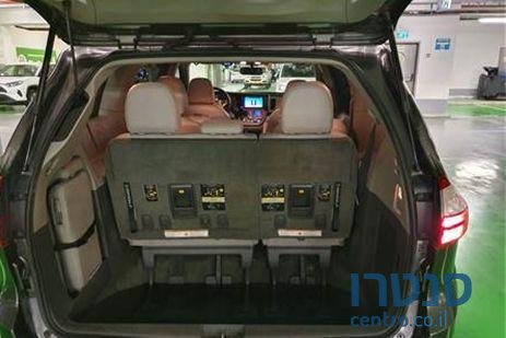 2016' Toyota Sienna טויוטה סיינה photo #2