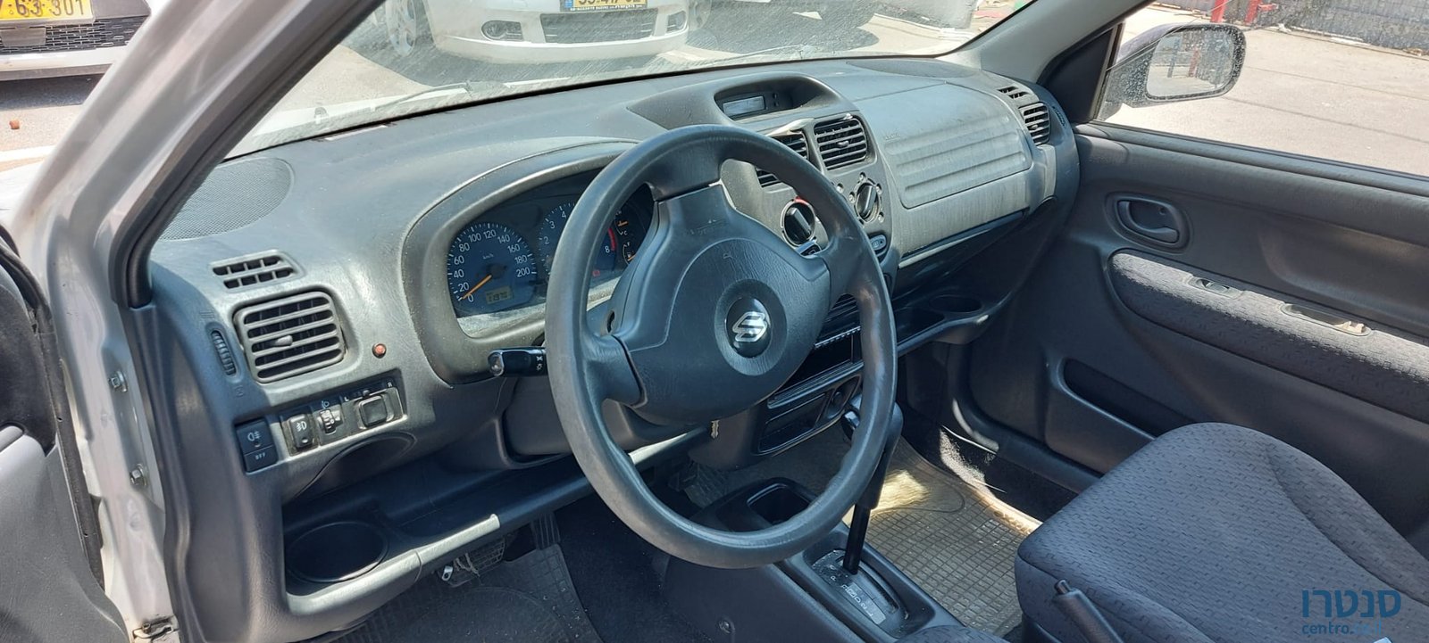 2005' Suzuki Ignis photo #1