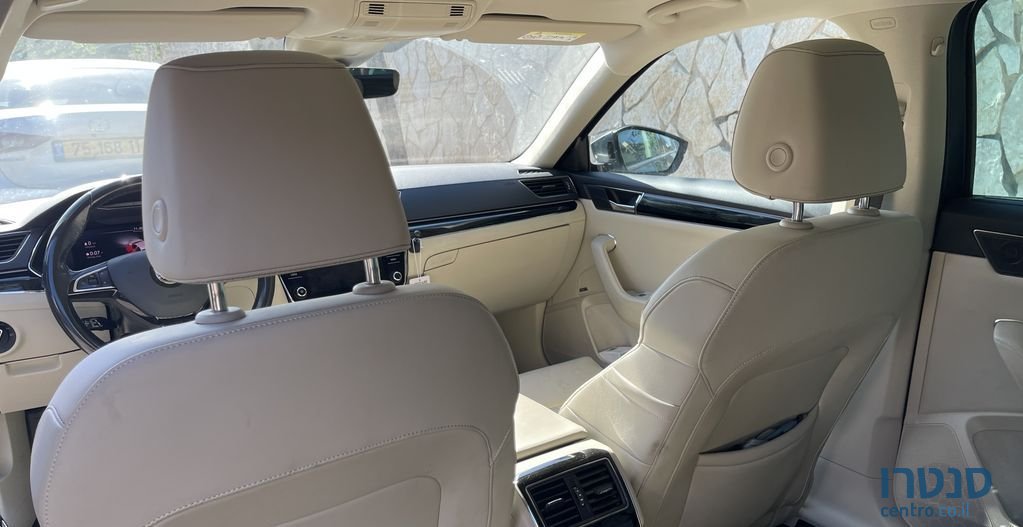 2020' Skoda Superb סקודה סופרב photo #3