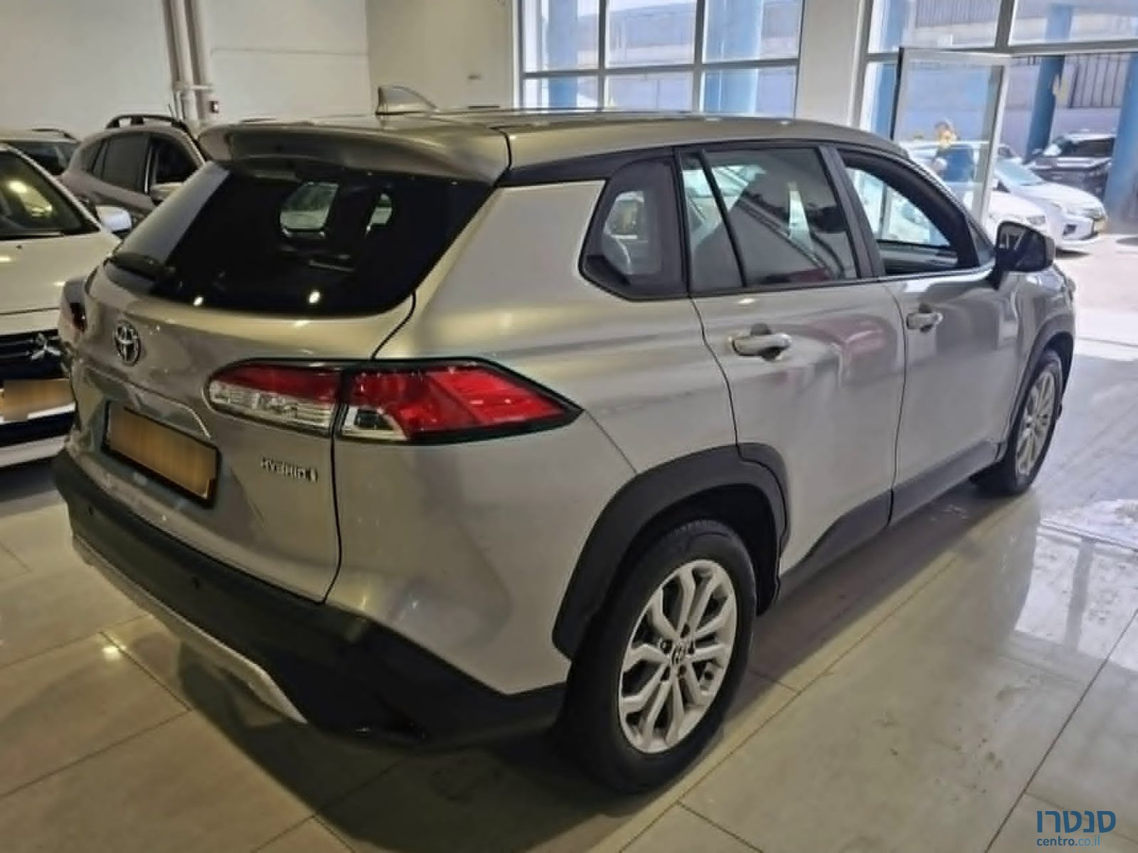 2023' Toyota Corolla Cross photo #3