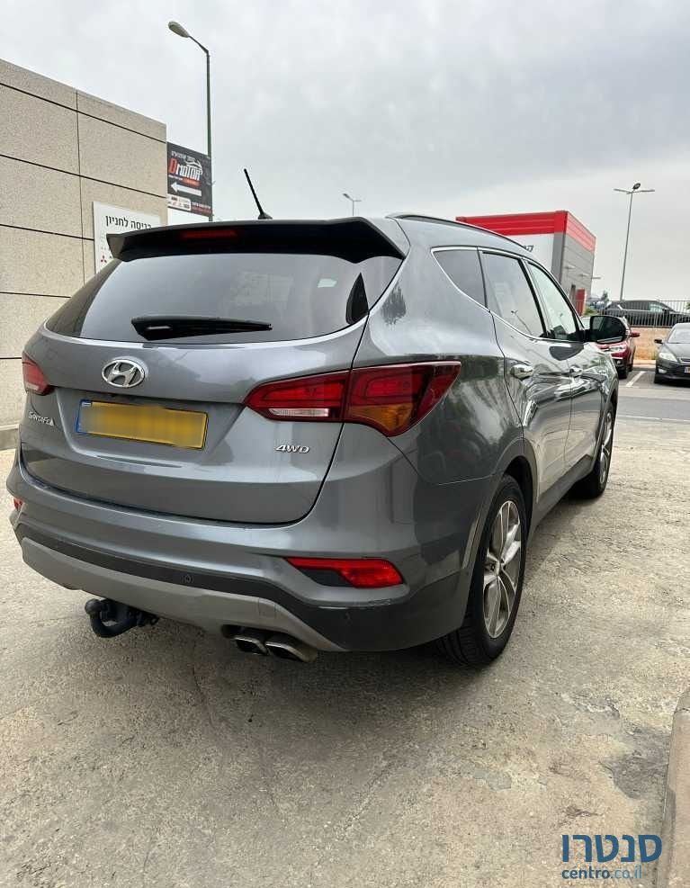 2018' Hyundai Santa Fe יונדאי סנטה פה photo #5