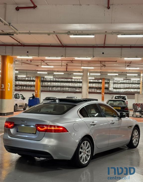 2017' Jaguar XE יגואר photo #4
