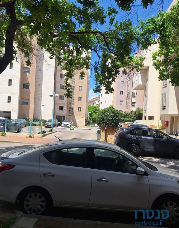 2015' Nissan Almera ניסאן אלמרה photo #4