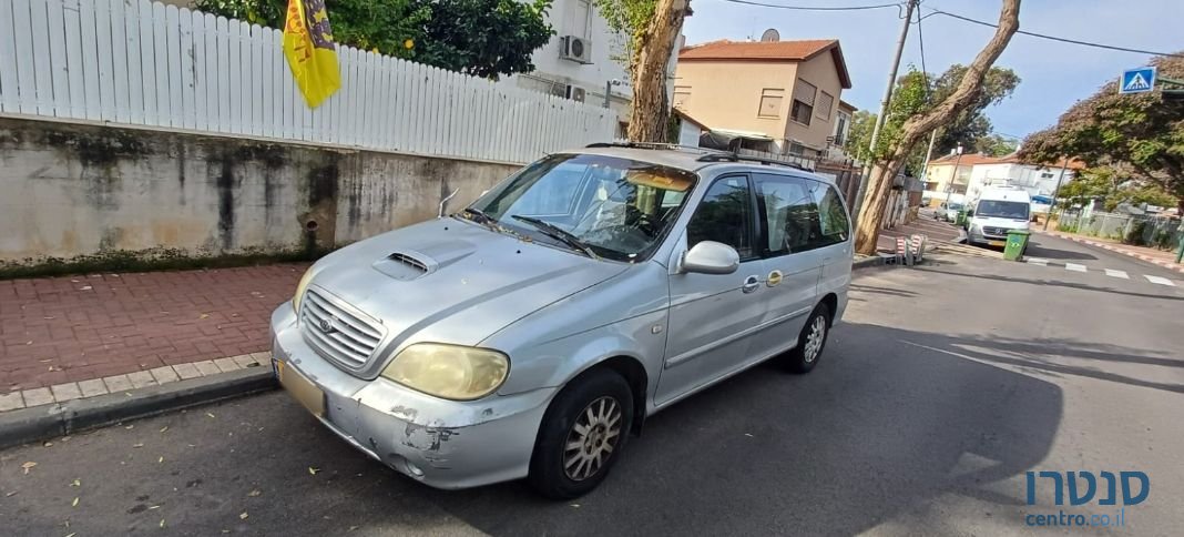 2004' Kia Carnival קיה קרניבל photo #1