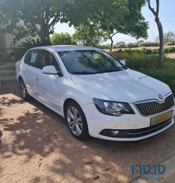 2015' Skoda Superb סקודה סופרב photo #2