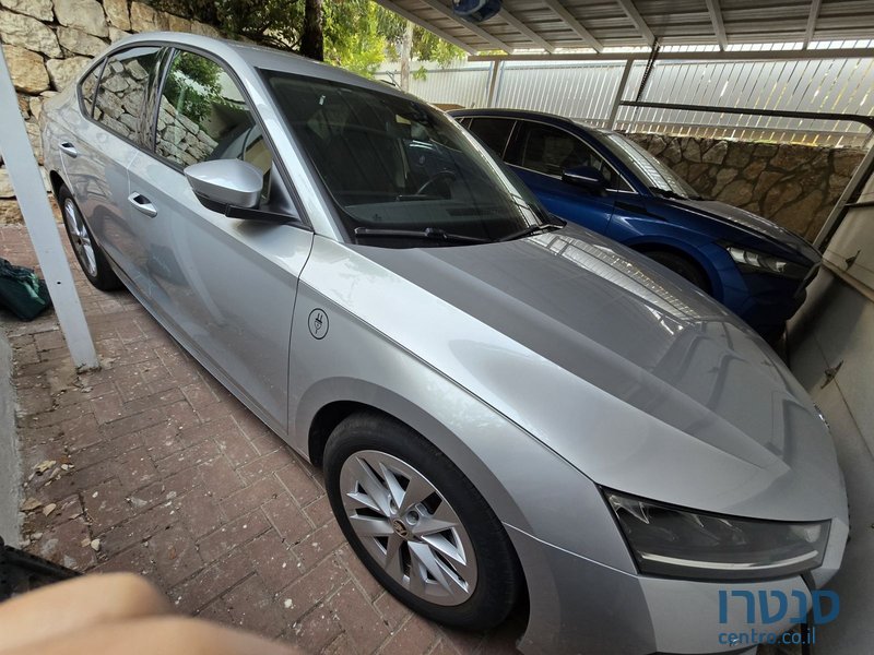 2022' Skoda Octavia סקודה אוקטביה photo #2