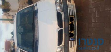 2001' Mitsubishi Space Wagon מיצובישי ספייסווגן photo #2