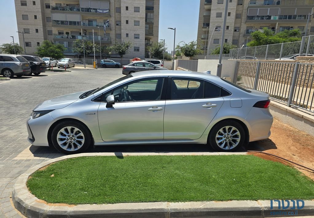2019' Toyota Corolla טויוטה קורולה photo #1