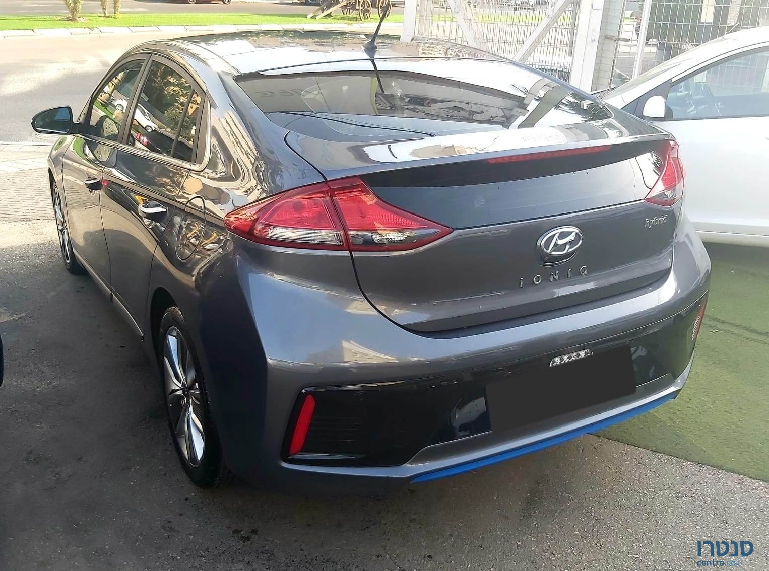 2018' Hyundai Ioniq photo #4