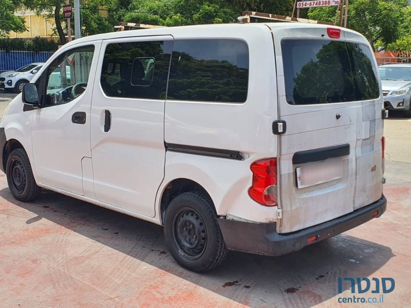 2015' Nissan NV200 photo #3