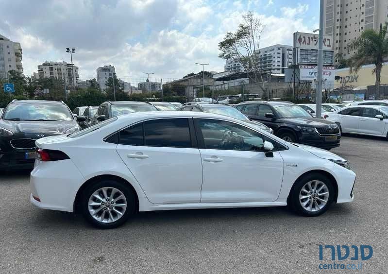 2021' Toyota Corolla טויוטה קורולה photo #3