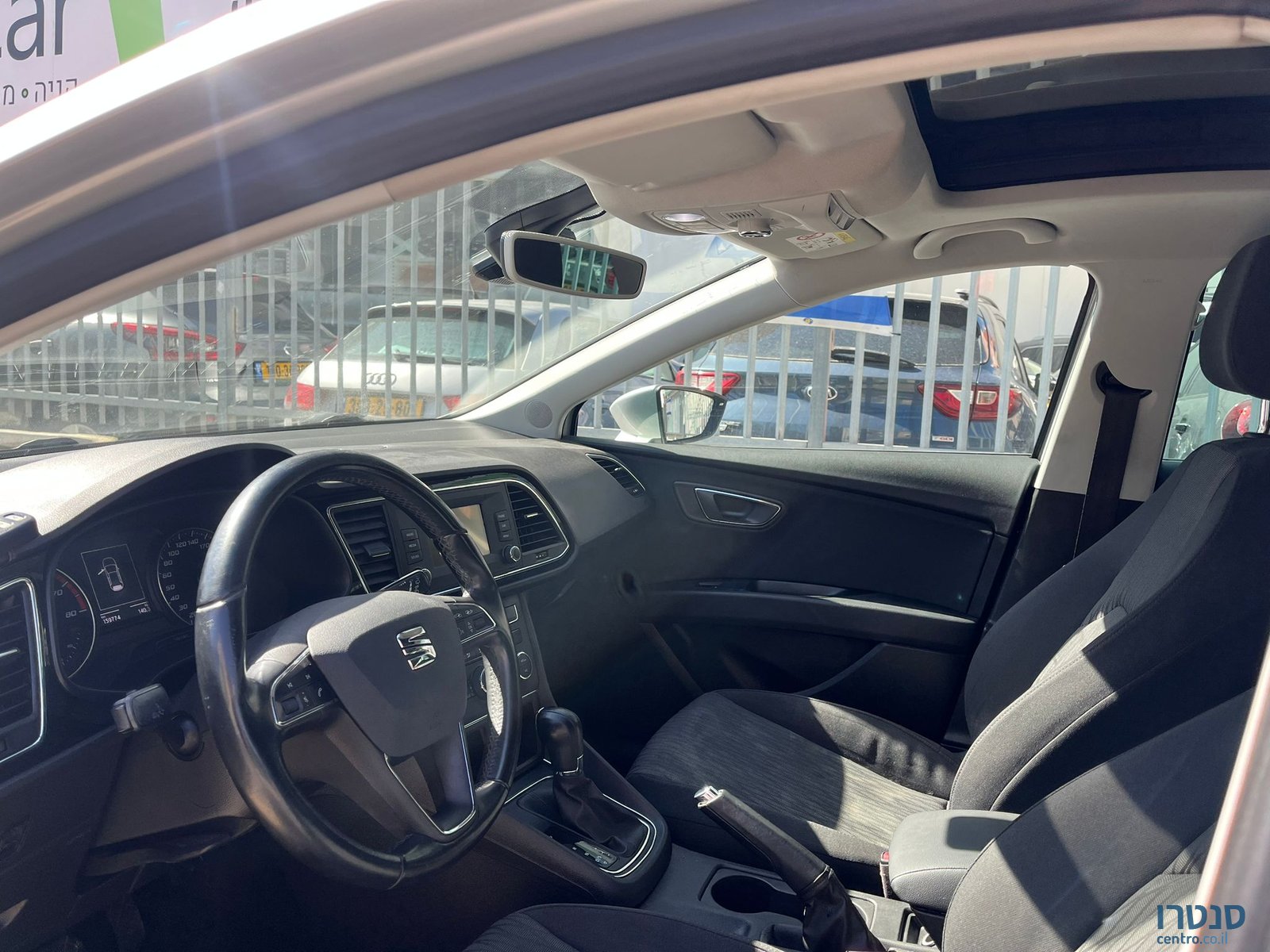 2017' SEAT Leon photo #3