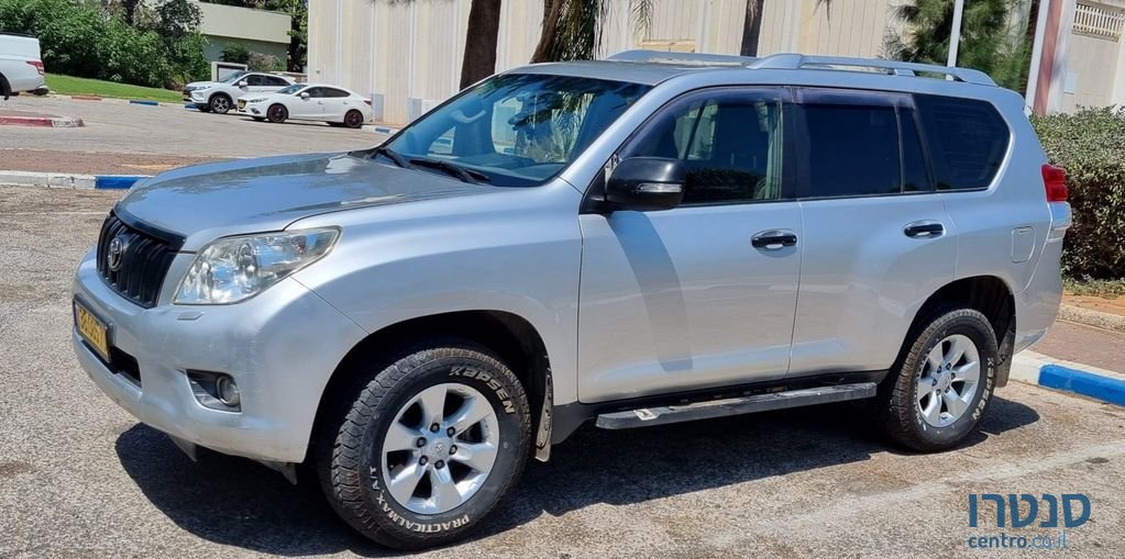2010' Toyota Land Cruiser טויוטה לנד קרוזר photo #1