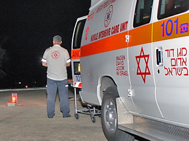 В Тель-Авиве столкнулись автомобиль и мотоцикл, погиб молодой мужчина