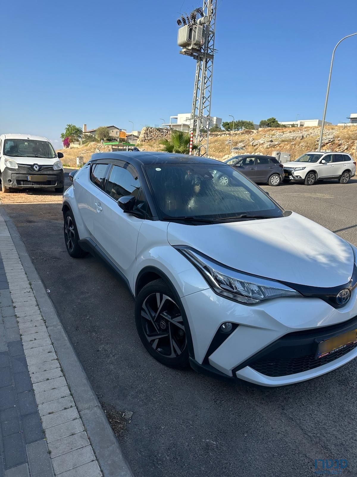 2022' Toyota C-HR טויוטה photo #1