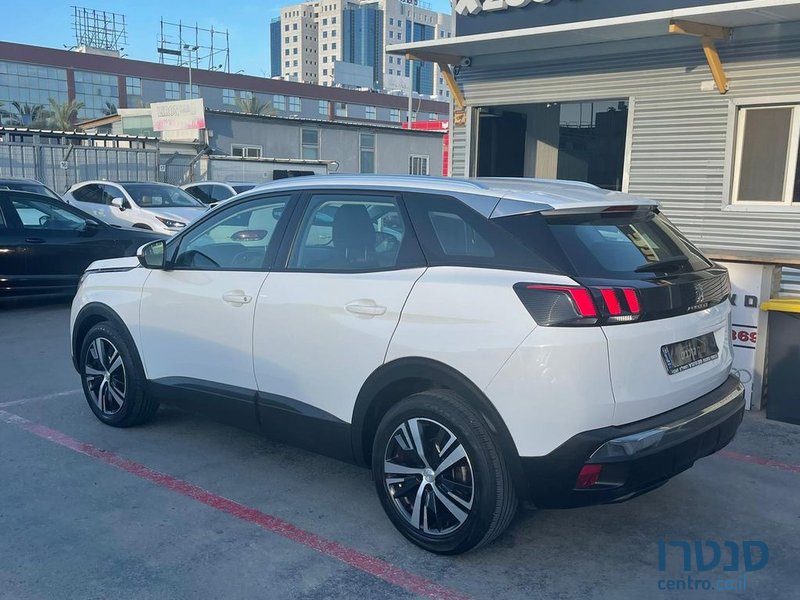 2018' Peugeot 3008 פיג'ו photo #6