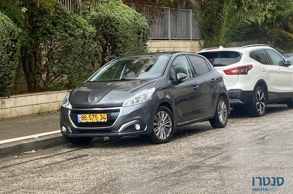 2016' Peugeot 208 פיג'ו photo #1