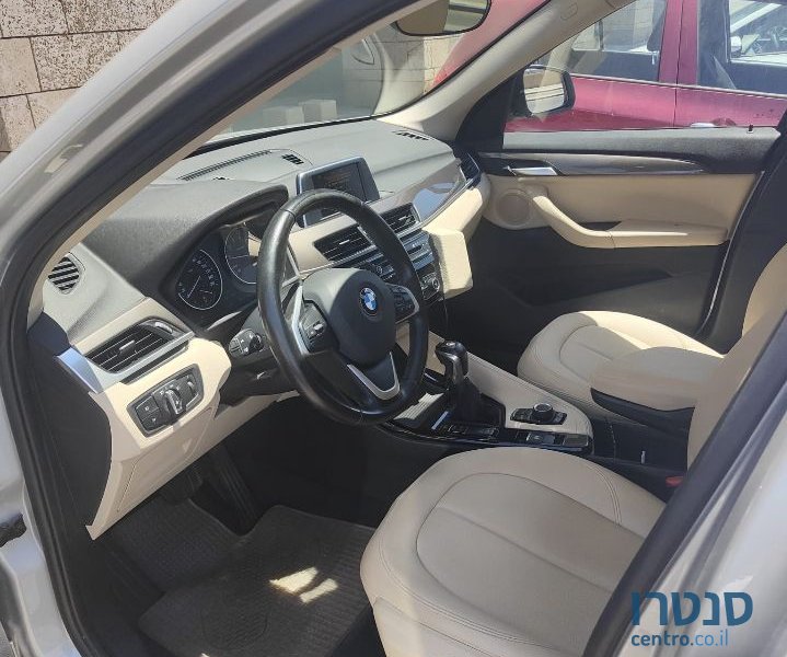 2017' BMW X1 ב.מ.וו photo #1