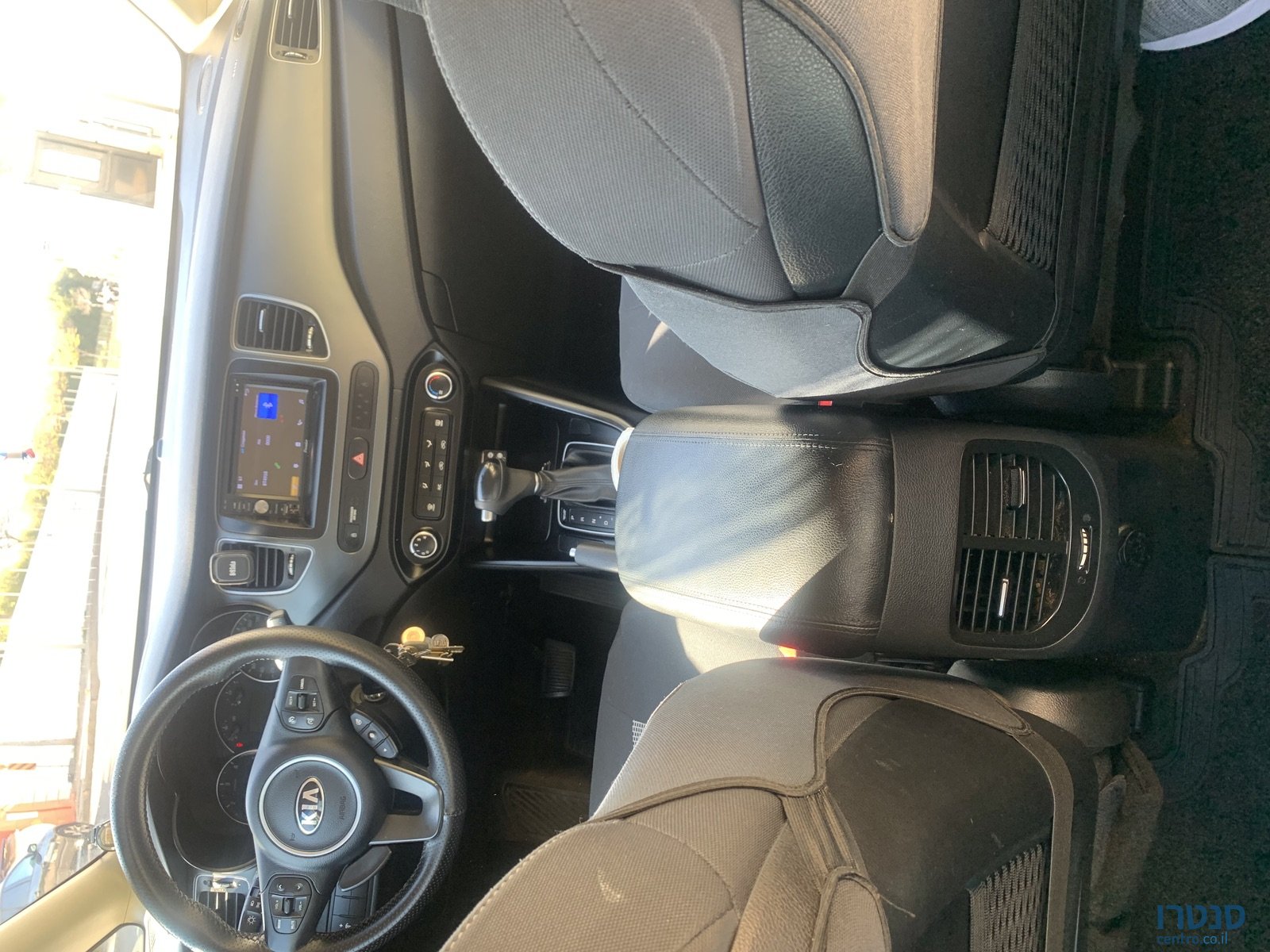 2018' Kia Carens photo #7