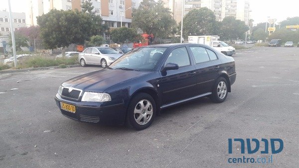 2002' Skoda Octavia photo #1