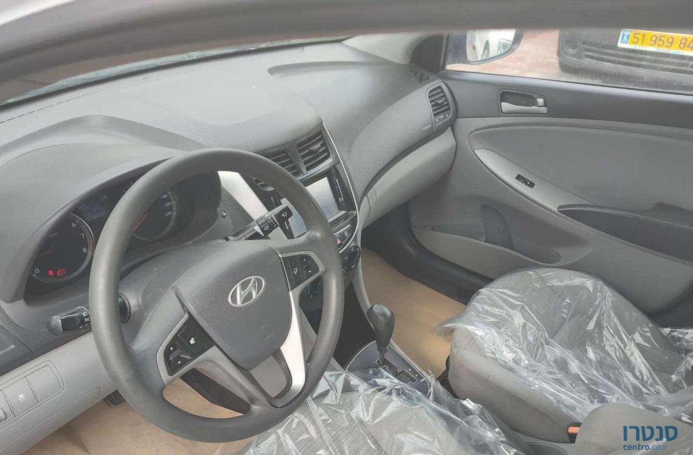 2016' Hyundai i25 יונדאי photo #3