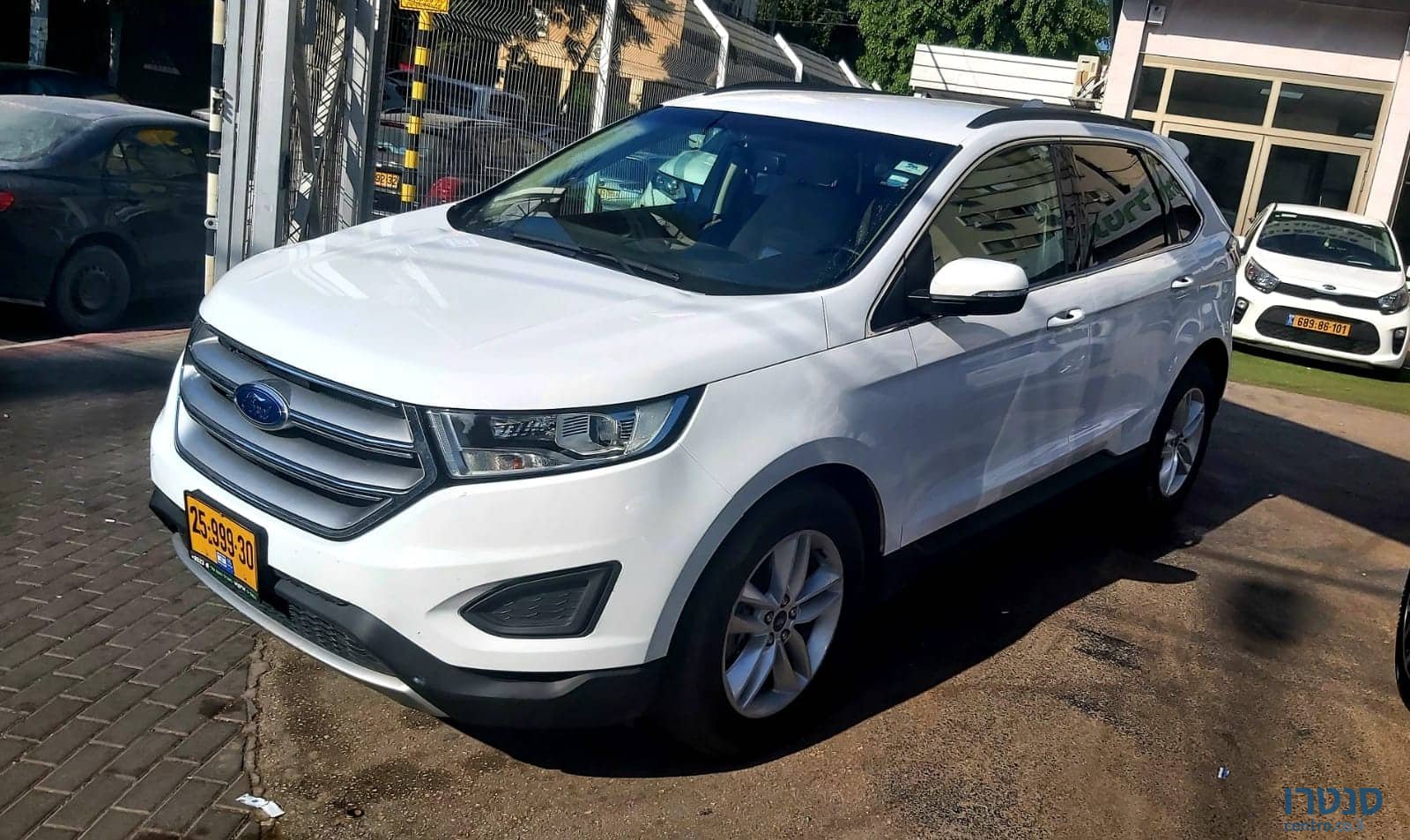 2017' Ford Edge photo #1