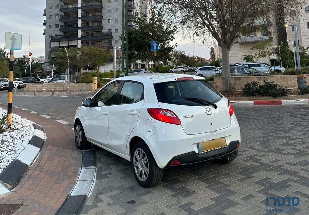 2013' Mazda 2 מאזדה photo #4
