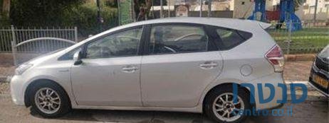 2015' Toyota Prius טויוטה פריוס photo #1