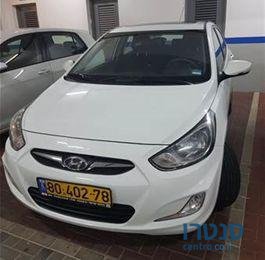 2012' Hyundai i25 יונדאי photo #2