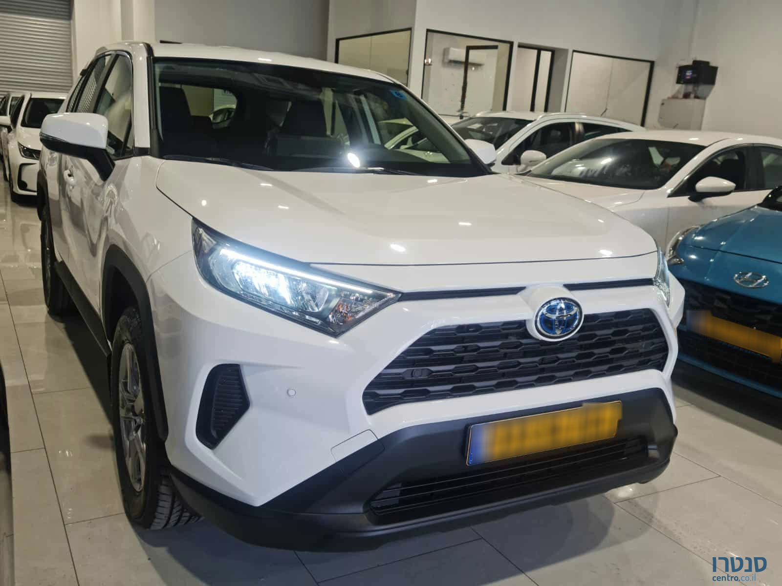 2025' Toyota RAV4 photo #2