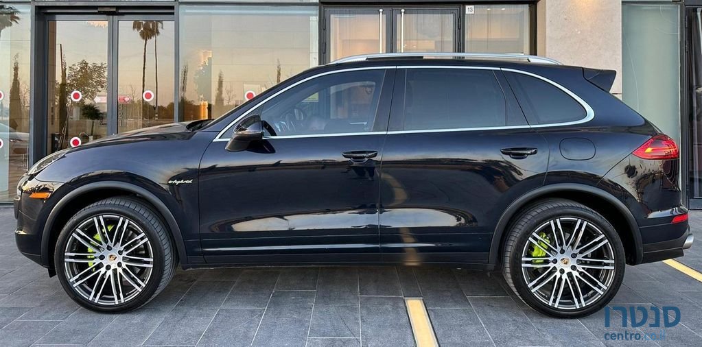 2017' Porsche Cayenne פורשה קאיין photo #2