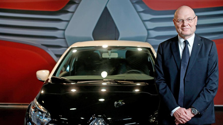 קבוצת קרסו: דירקטור בחברת בת טוען כי גורש מישיבות באמצעות מאבטח