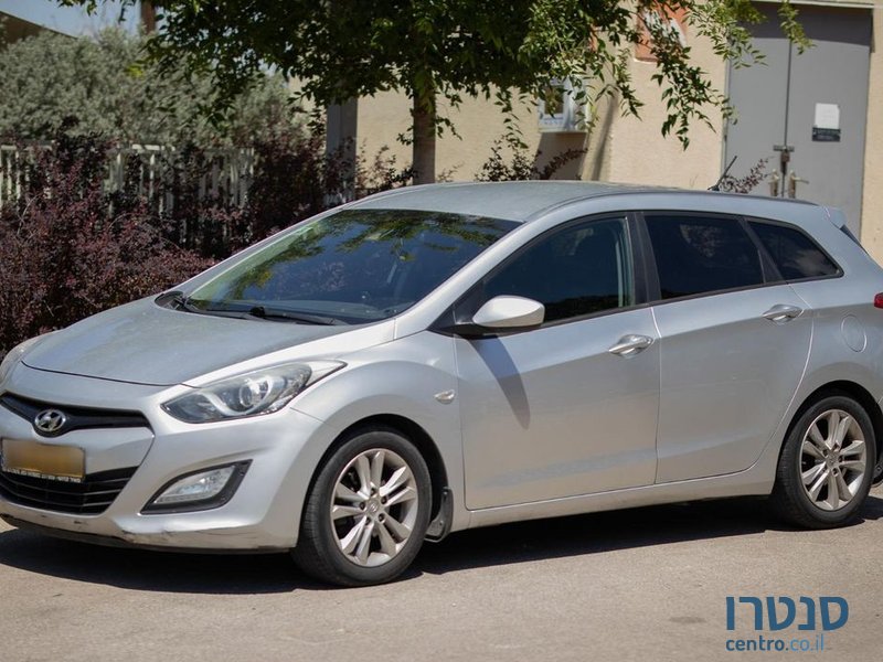 2015' Hyundai i30 יונדאי photo #1