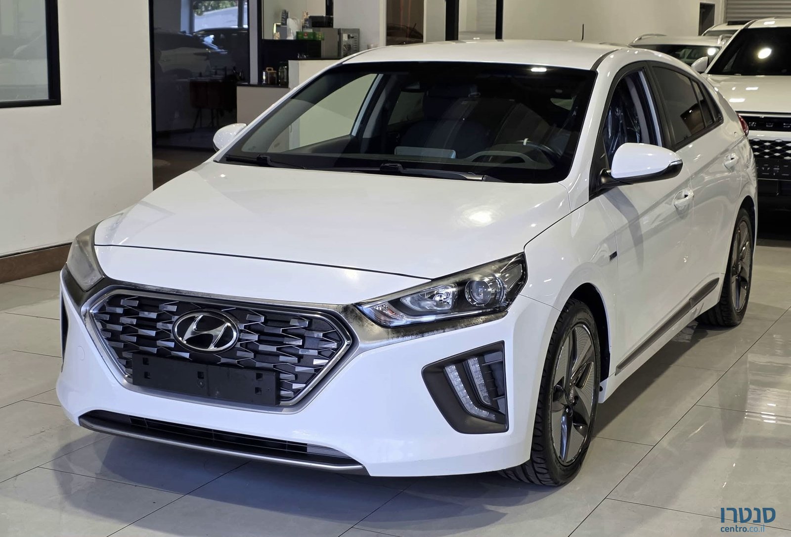 2019' Hyundai Ioniq photo #1