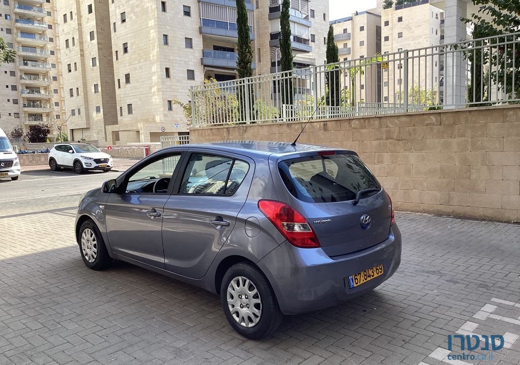 2009' Hyundai i20 יונדאי photo #3