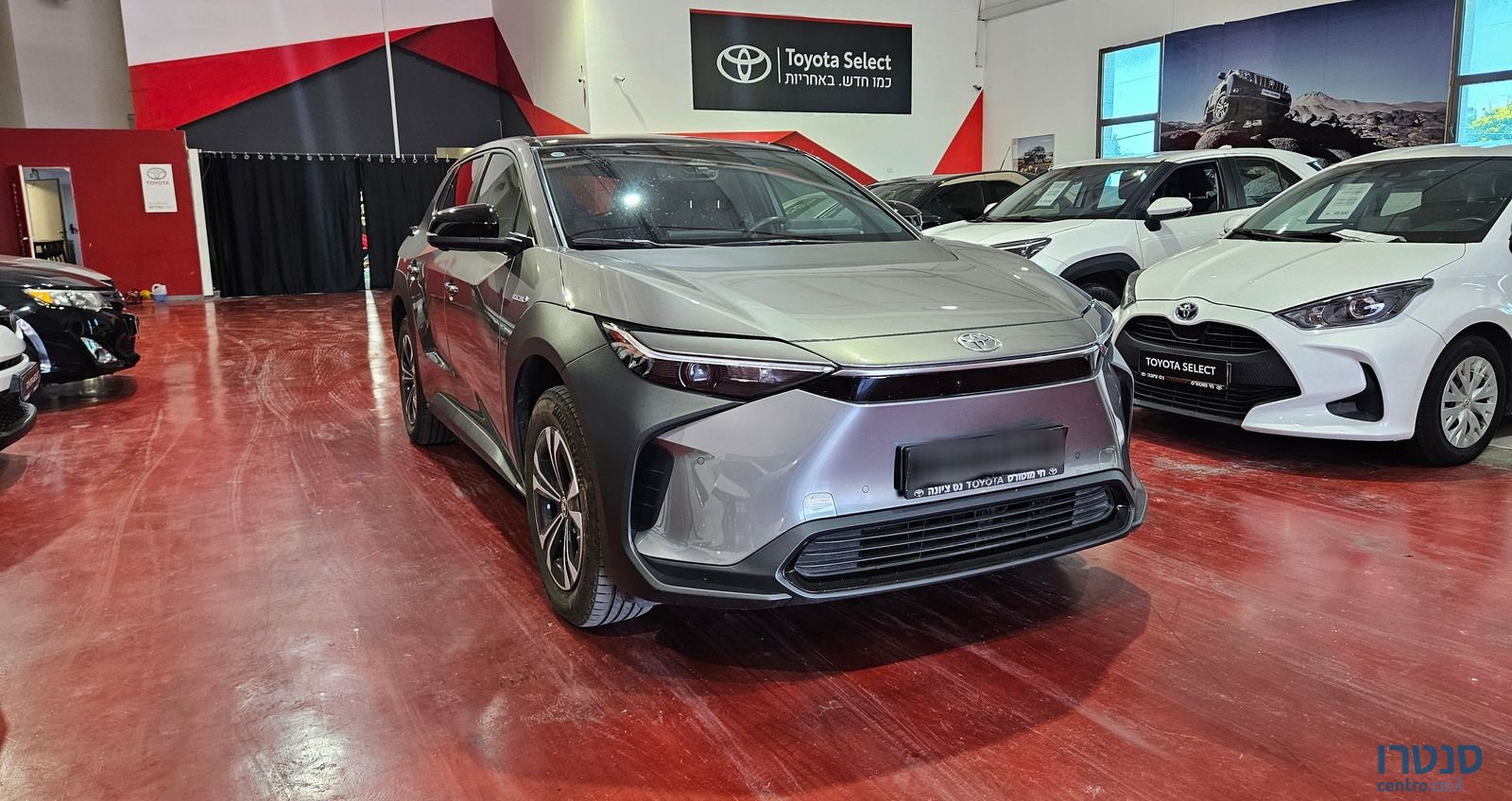 2024' Toyota bZ4X טויוטה photo #2