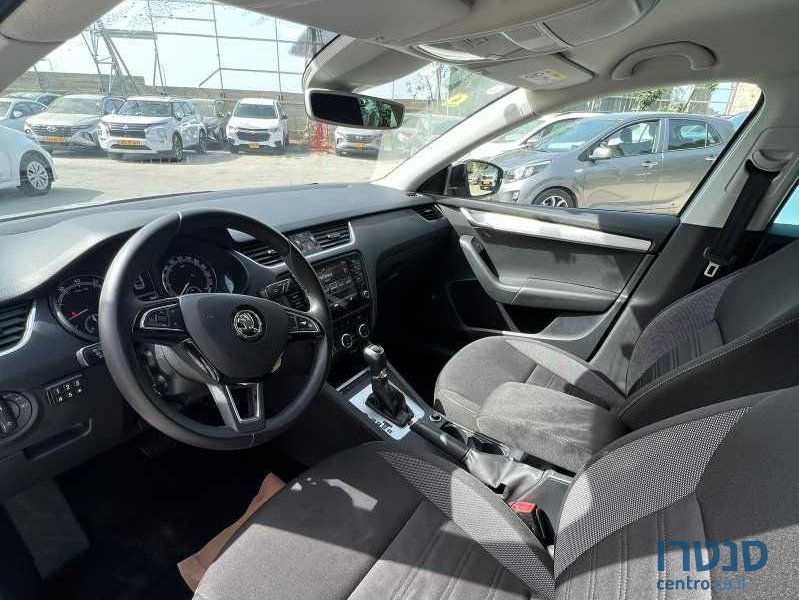 2020' Skoda Octavia סקודה אוקטביה photo #5