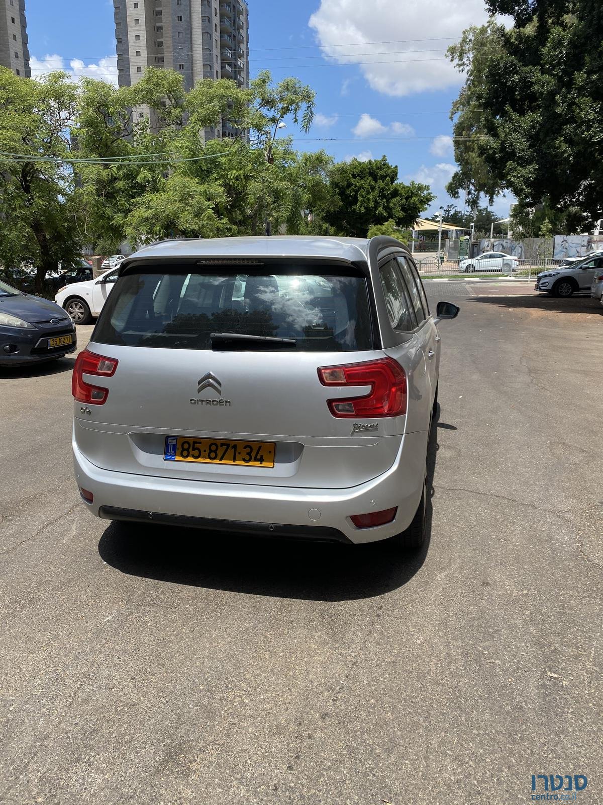 2016' Citroen C4 Picasso photo #1