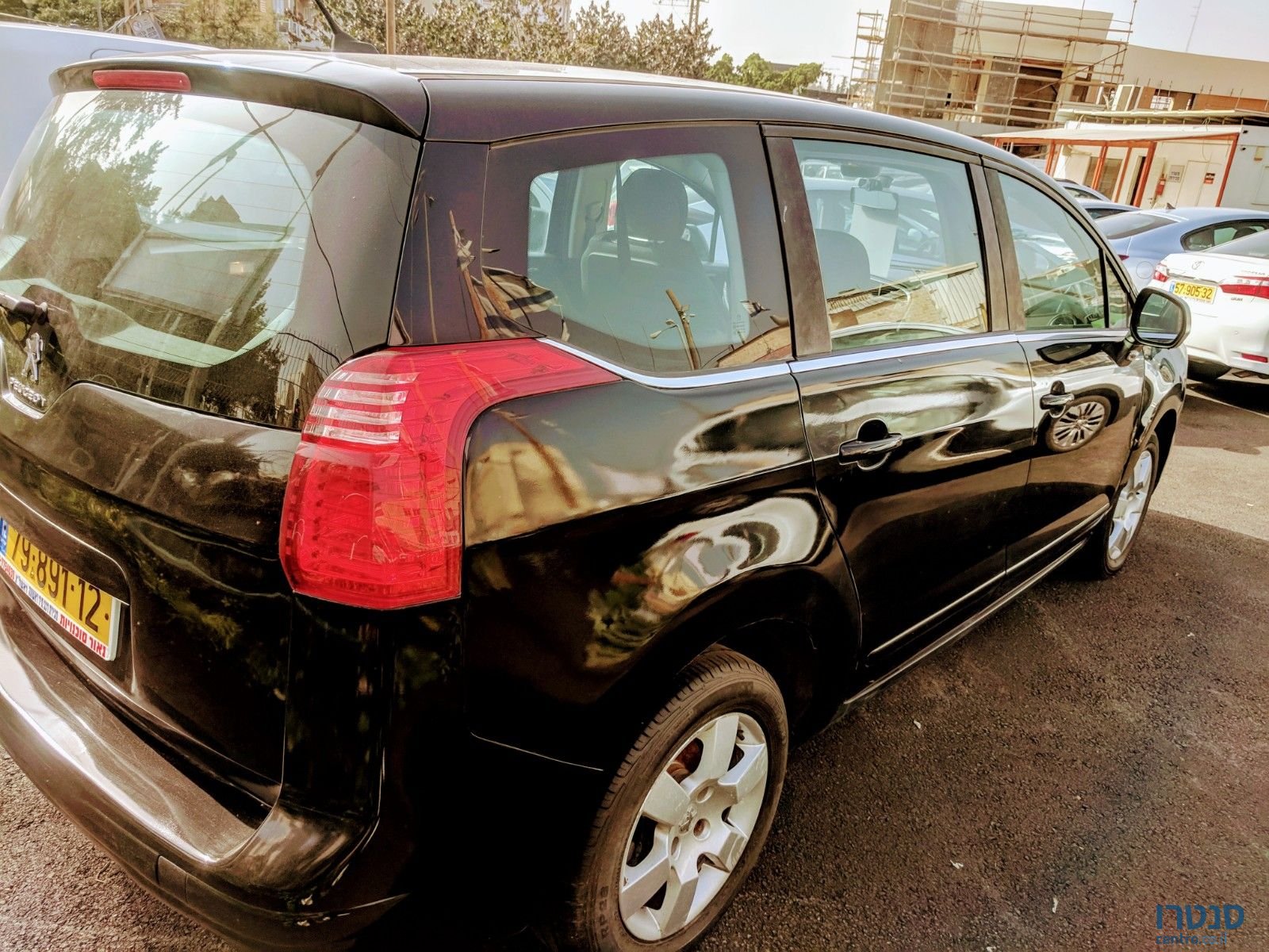 2013' Peugeot 5008 photo #3